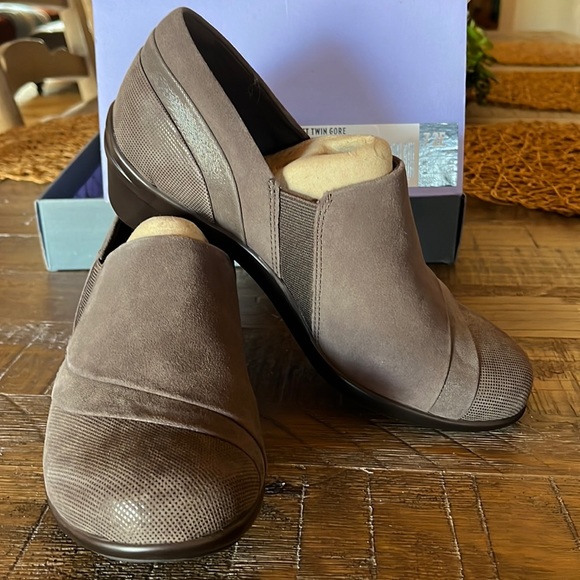 Aravon kitt twin gore shoes - Picture 1 of 6